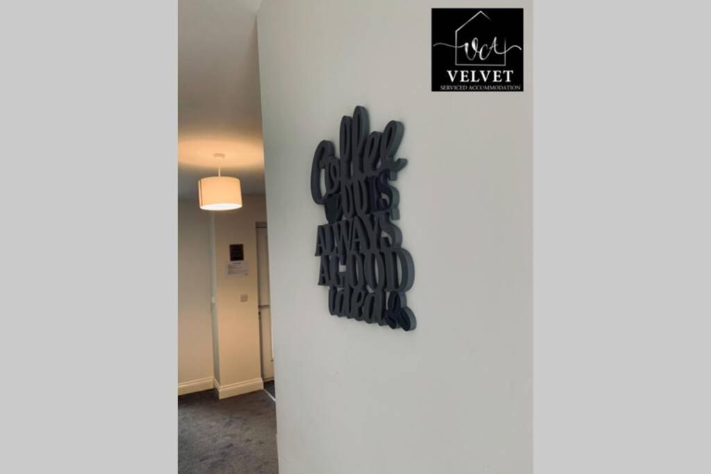 ✪ Leisure/Business ✪ 1 Bedroom Apt , Free Parking สวอนซี ภายนอก รูปภาพ